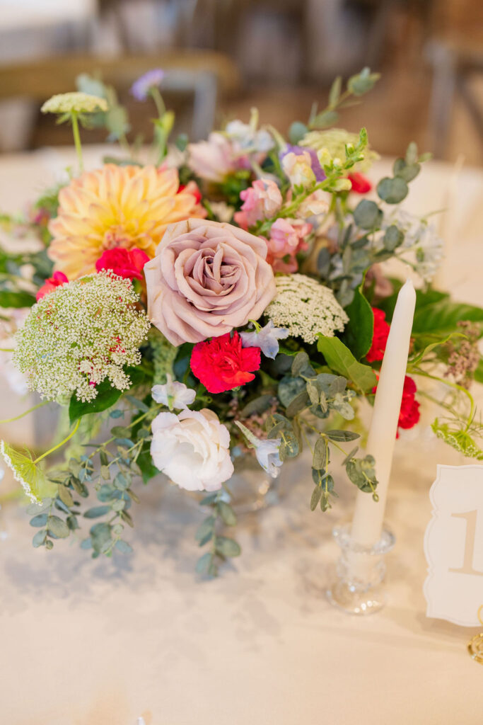 Photo of floral centerpiece at the marmalade lily